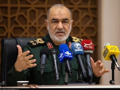 هنرمندان سازندگان هویت حقیقت ملت‌ها هستند