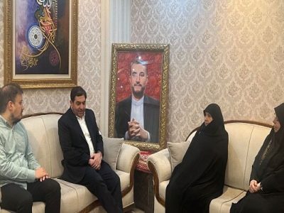 ادای احترام و تقدیر  مخبر از خانواده شهید امیرعبداللهیان