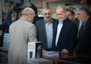 بازدید رئیس‌جمهور از سی و ششمین نمایشگاه بین‌المللی کتاب تهران