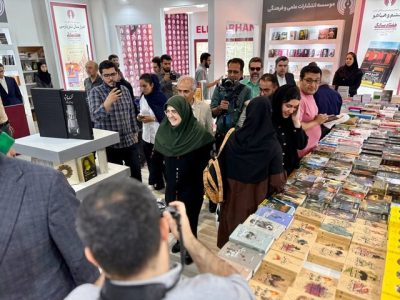 بازدید سخنگوی دولت از نمایشگاه کتاب