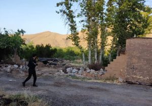تخریب ساخت‌ و سازهای غیرمجاز در باغات قصردشت شیراز