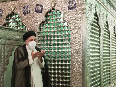 تشرف شهید آیت الله رئیسی به حرم شاهچراغ (ع)