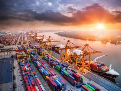تعیین تکلیف کالاهای رسوبی در بندر خرمشهر تا پایان نیمه نخست سال