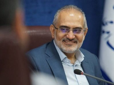 حسینی: رئیسی برای حفظ وحدت خون دل‌ خورد اما منازعات را به رسانه نکشید