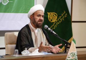 حضور امام در جامعه باعث نزول برکات خداوند می‌شود