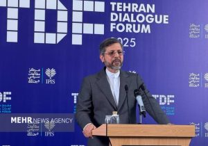حضور ۲۰۰ مهمان و هیئت خارجی در مجمع گفتگوی تهران