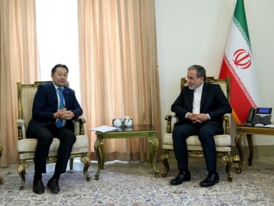 دیدار دبیرکل کنفرانس سیکا با عراقچی