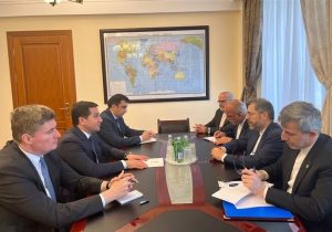 دیدار«خطیب زاده» با دستیار رئیس‌جمهور آذربایجان