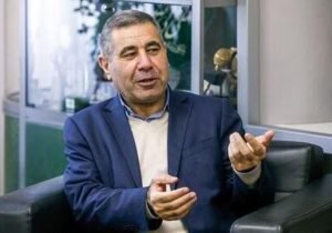 رسانه‌ها باید بدون لکنت در جبهه مردم باشند