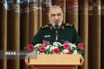 سرلشکر سلامی: سپاه هیچ گام عقب‌نشینی در برابر دشمنان ندارد
