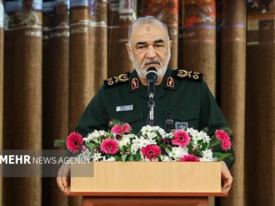 سرلشکر سلامی: سپاه هیچ گام عقب‌نشینی در برابر دشمنان ندارد