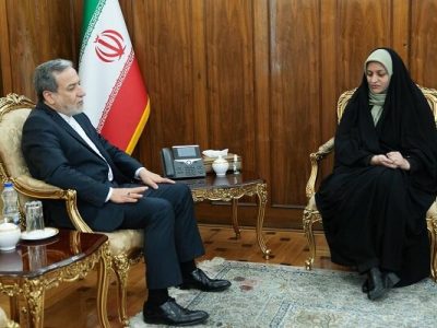 سرکنسول جدید جمهوری اسلامی ایران در آلماتی با عراقچی دیدار کرد
