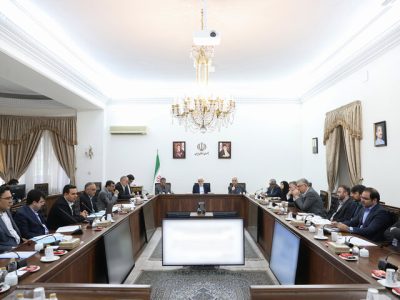 عارف: باید موانعی را که بر سر راه تولید است با سرعت بیشتری برطرف کنیم