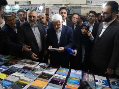 عارف: کتاب کاغذی همواره اولویت خود را نسبت به فضای مجازی حفظ کرده است