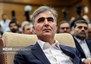 فرزین: ناترازی نظام بانکی ناشی از دارایی‌های غیرنقدشونده است