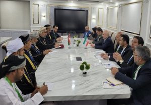قالیباف با رئیس مجلس عمان در جاکارتا دیدار کرد