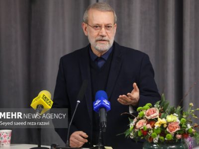 لاریجانی: آمریکایی‌ها رفتار بسیار پُرپیچی را با ایران دنبال می‌کنند