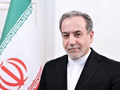 وزیر امورخارجه وارد شیراز شد