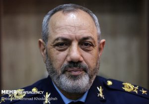 وزیر دفاع برای دیدار با مقامات ارمنستانی وارد ایروان شد