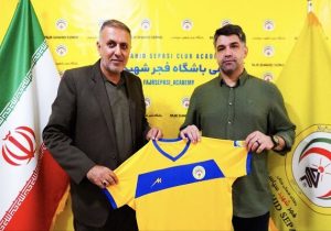 «پیروز قربانی» سرمربی فجر شهید سپاسی شیراز در لیگ برتر
