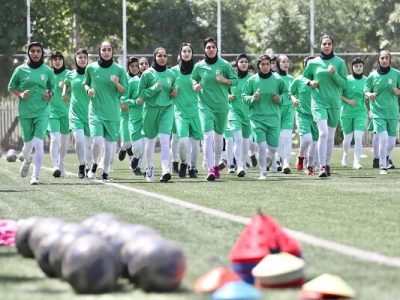 آماده‌سازی بی‌اثر برای آزمونی جدی؛ فوتبال زنان در مسیر پرپیچ‌وخم صعود
