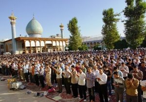 اقامه نماز عید سعید قربان در حرم شاهچراغ (ع)
