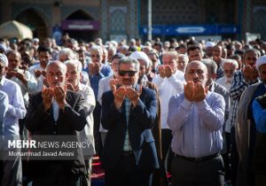 اقامه نماز عیدقربان به امامت حجت‌الاسلام ابوترابی‌فرد در دانشگاه تهران