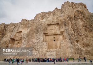 جاده دسترسی محور تاریخی نقش رستم به نقش رجب بهسازی می‌شود