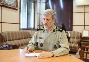 سرلشکر حاتمی: ارتش ضربات موثر و قاطع به اسرائیل خواهد زد
