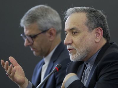 عراقچی: ایران به دفاع مشروع خود با قوت ادامه خواهد داد